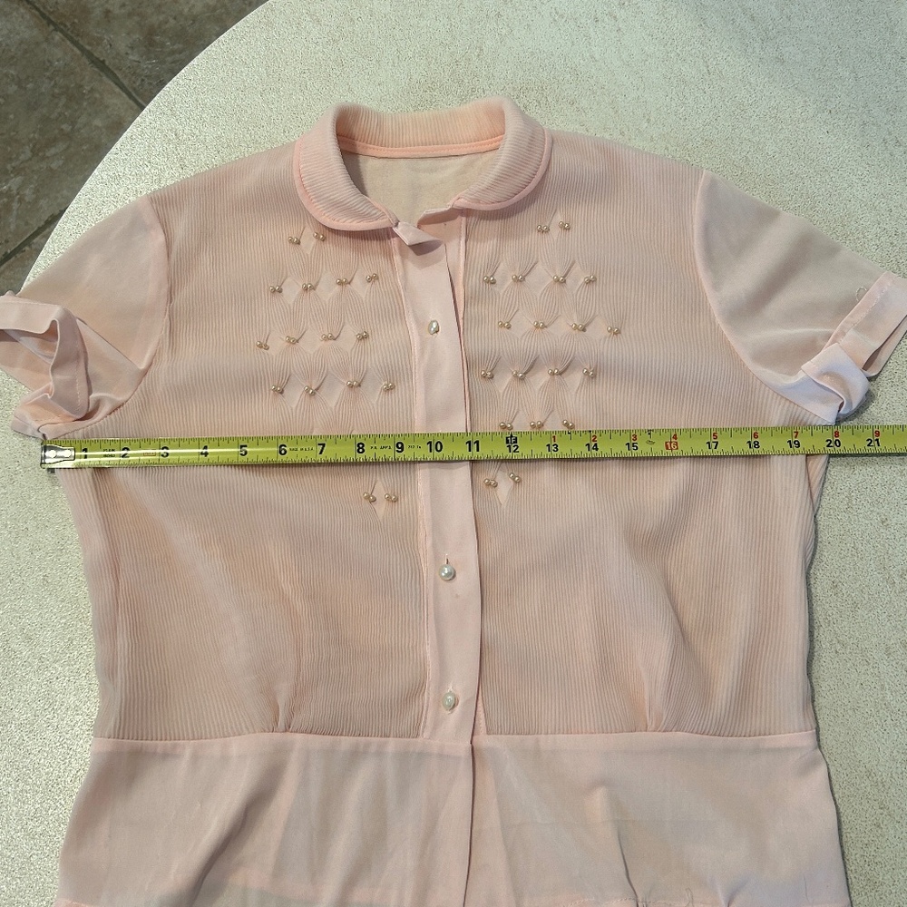 1950’s Vintage Blouse Feminine Pink Faux Pearls Pleated Size Large - Picture 8 of 9